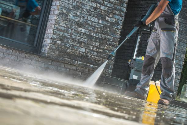 Best Pool Deck Cleaning  in Labarque Creek, MO